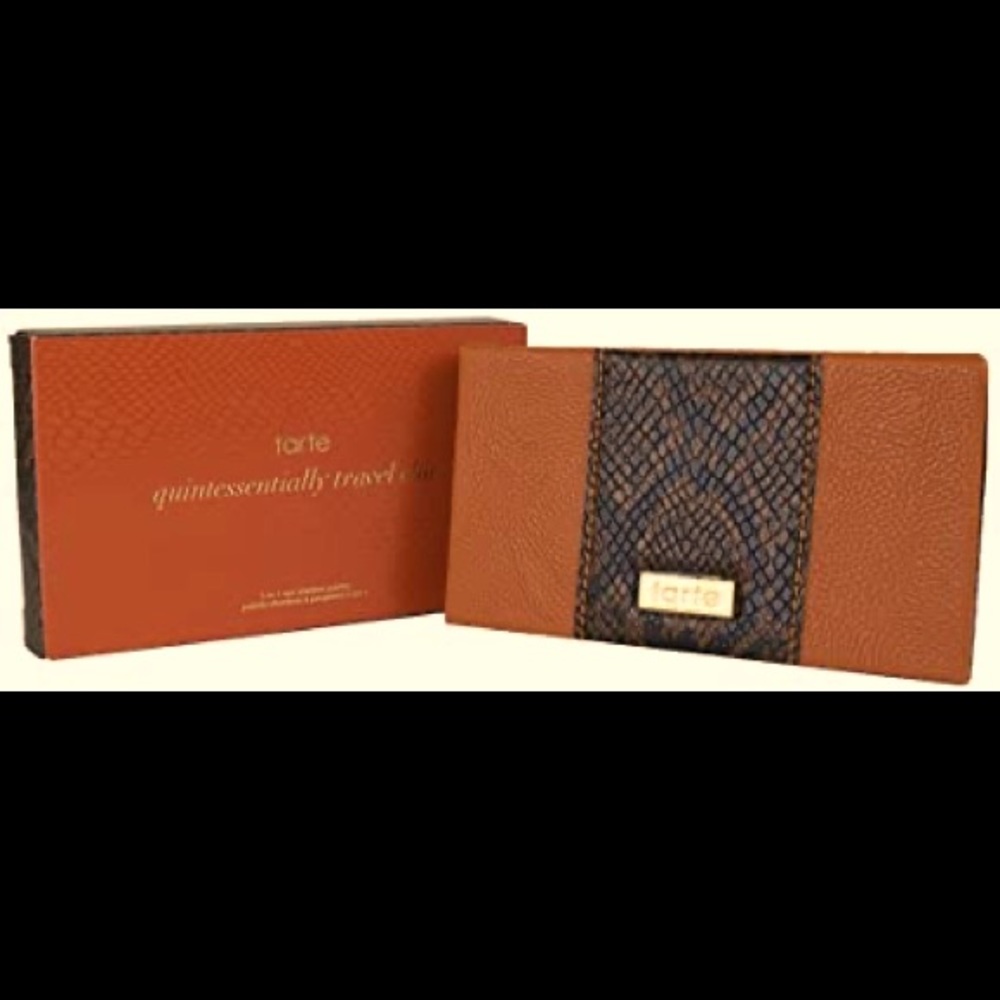 Tarte Quintessentially Travel Chic Palette